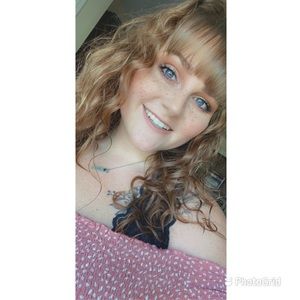 Meet your Posher, Rebecka